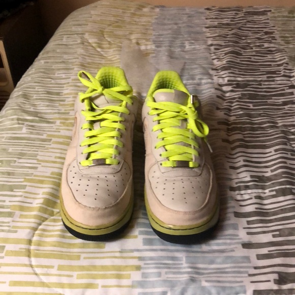 Nike Air Force One. Size 10.5, Lightly Worn - Picture 5 of 5